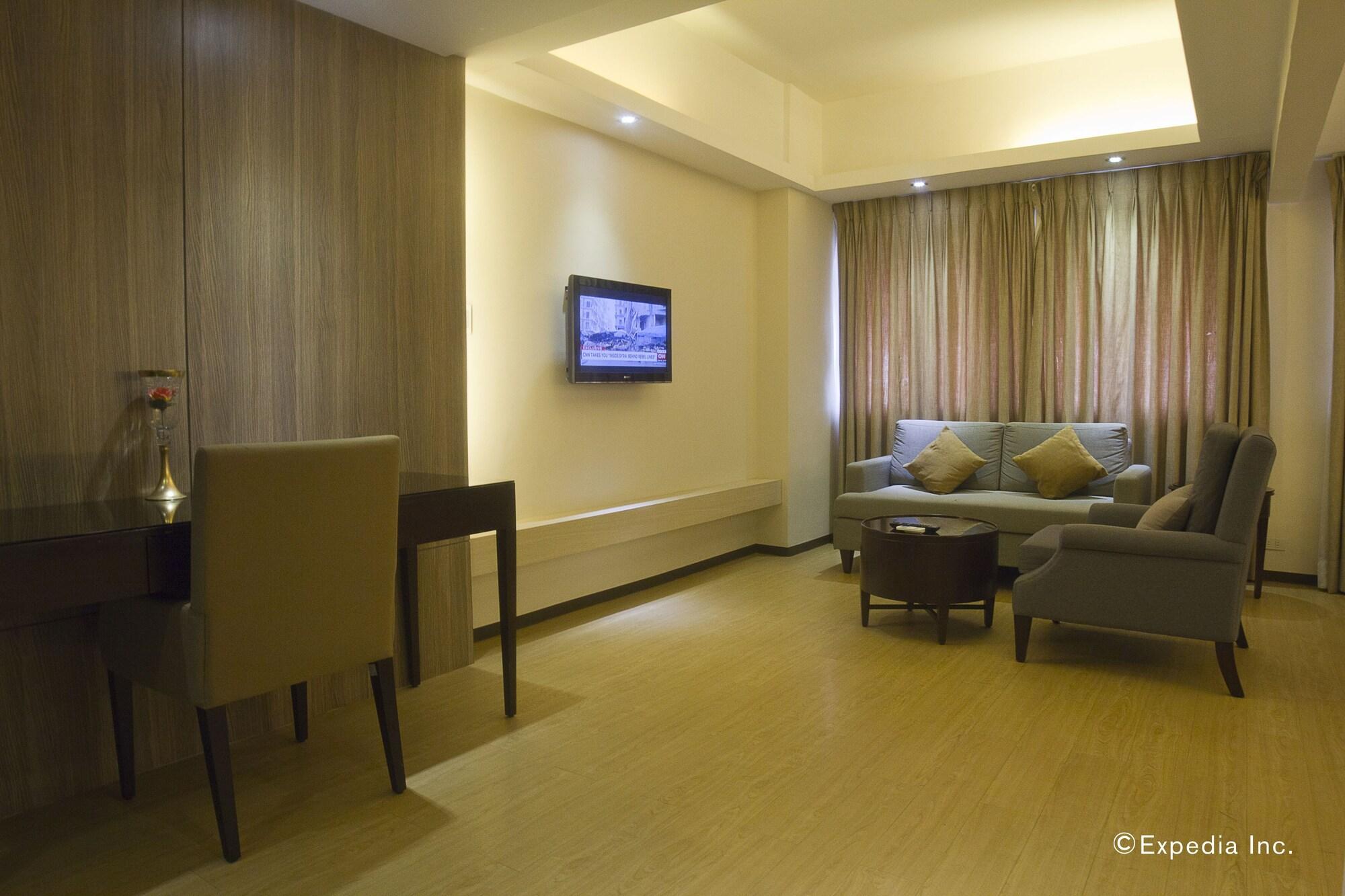 Imperial Palace Suites Кесон-Сіті Екстер'єр фото