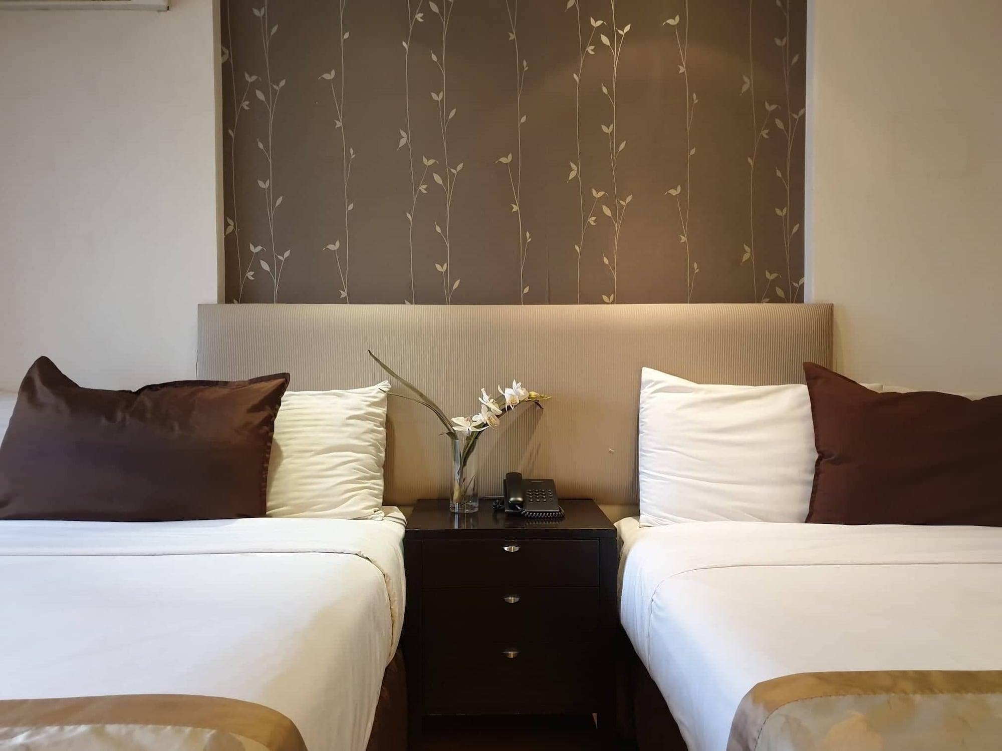Imperial Palace Suites Кесон-Сіті Екстер'єр фото